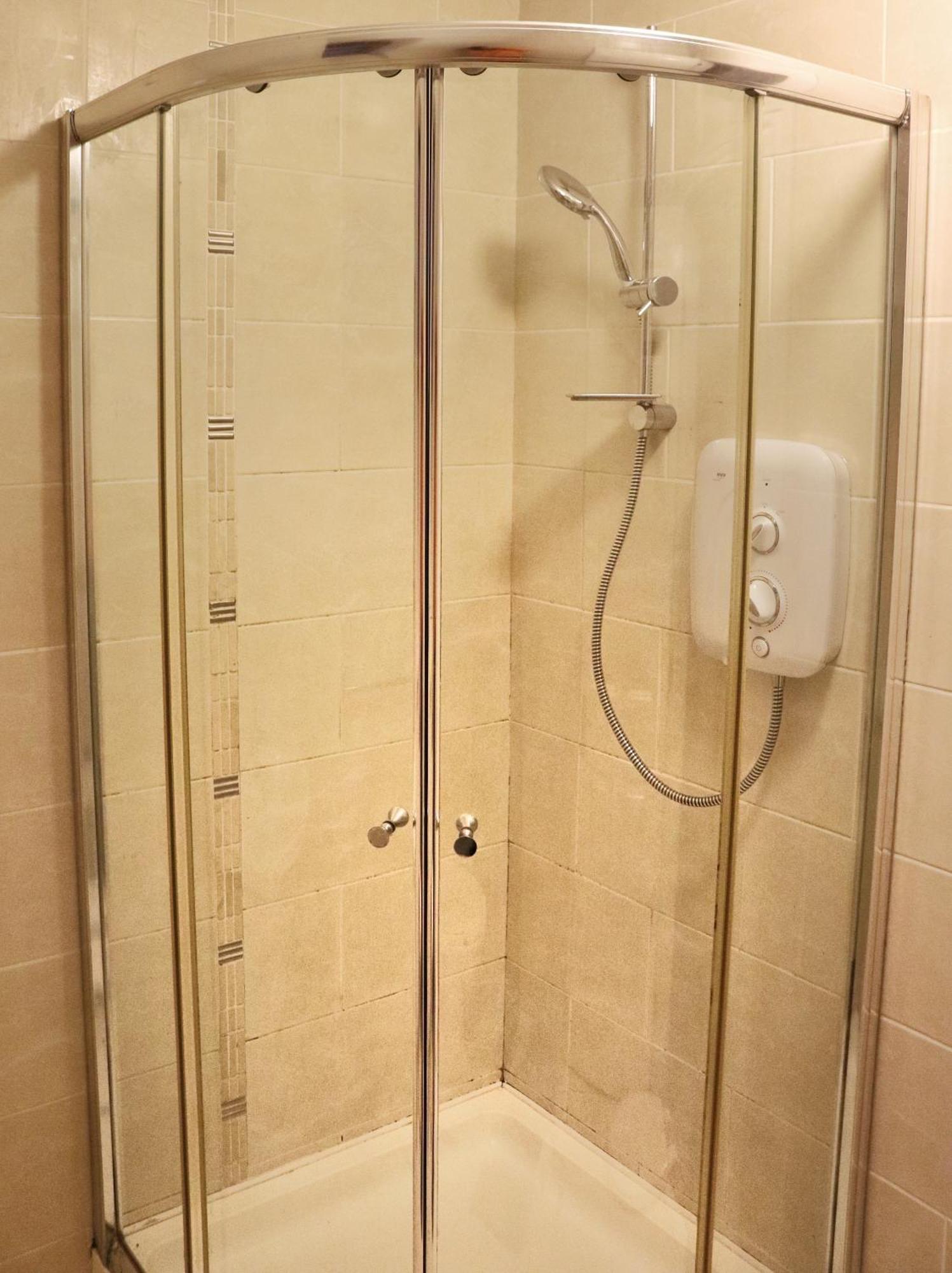 Apartamento Deluxe Dwelling - 15 Mins From Cork City/Airport Exterior foto