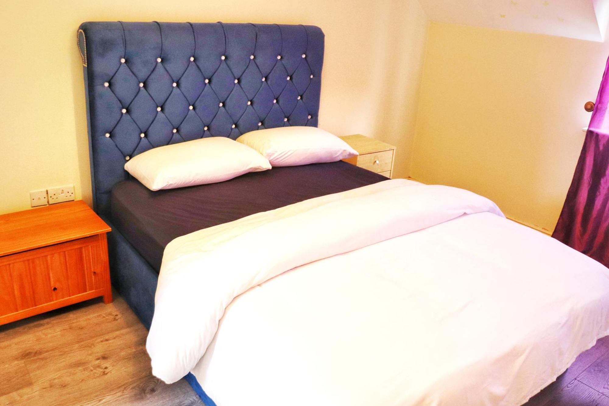Apartamento Deluxe Dwelling - 15 Mins From Cork City/Airport Exterior foto