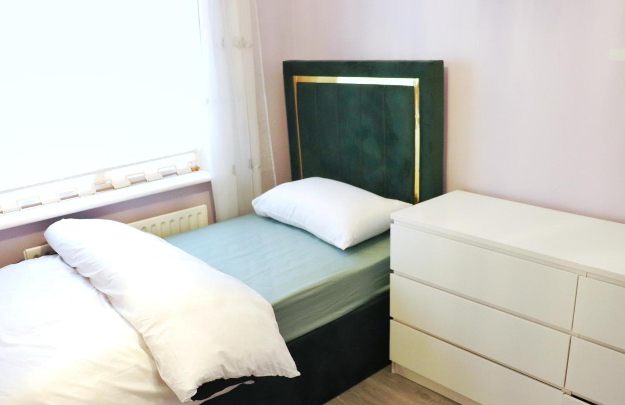 Apartamento Deluxe Dwelling - 15 Mins From Cork City/Airport Exterior foto